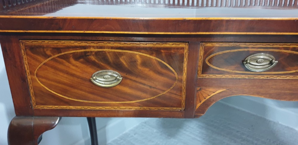 Irish Mahogany Inlaid Sideboard View VII