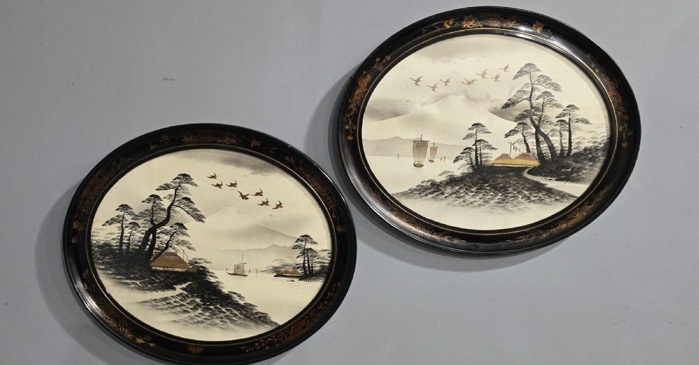 Excellent Pair Japanese Chinoserie Framed Paintings View IV