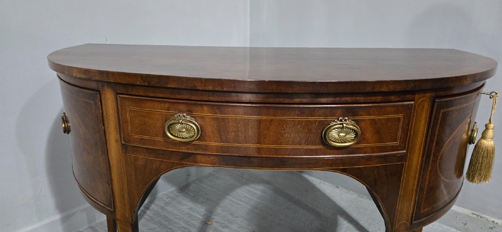 Very Pretty Georgian Inlaid Mahogany Bowed Sideboard View V