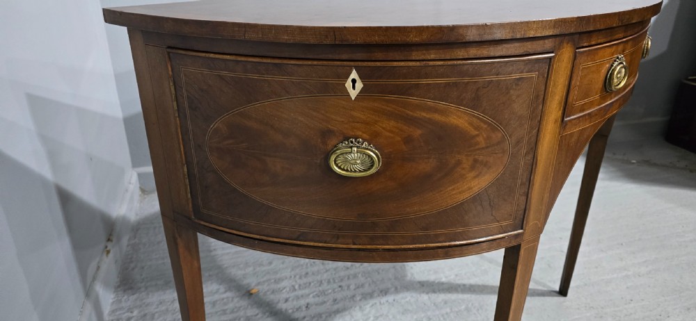 Very Pretty Georgian Inlaid Mahogany Bowed Sideboard View VII