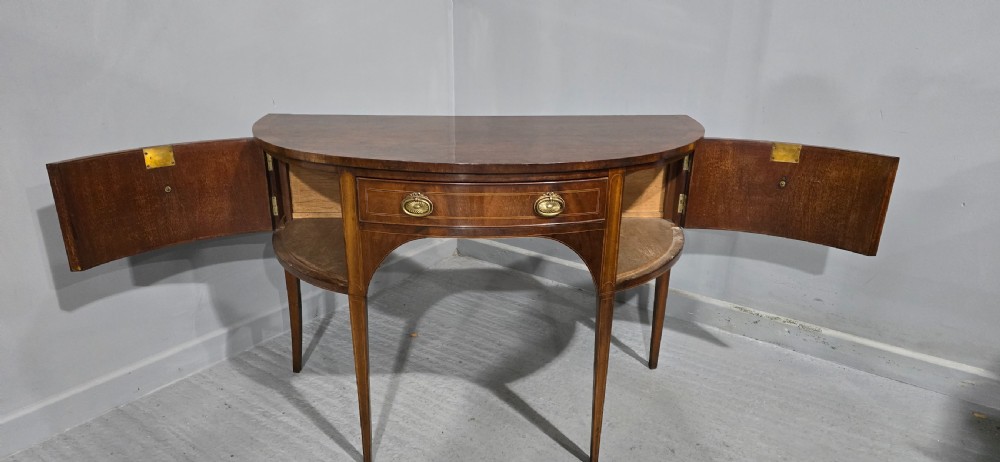 Very Pretty Georgian Inlaid Mahogany Bowed Sideboard View IX
