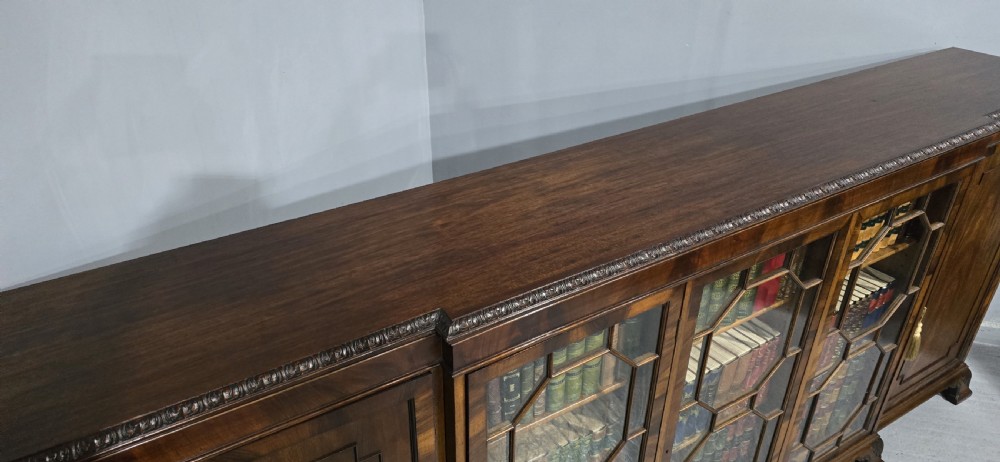 Magnificent Chippendale Mahogany Library Bookcase View XX