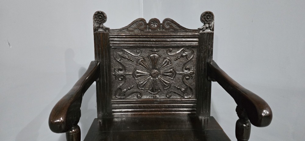 Oak Monks Bench of Small Proportions View IV