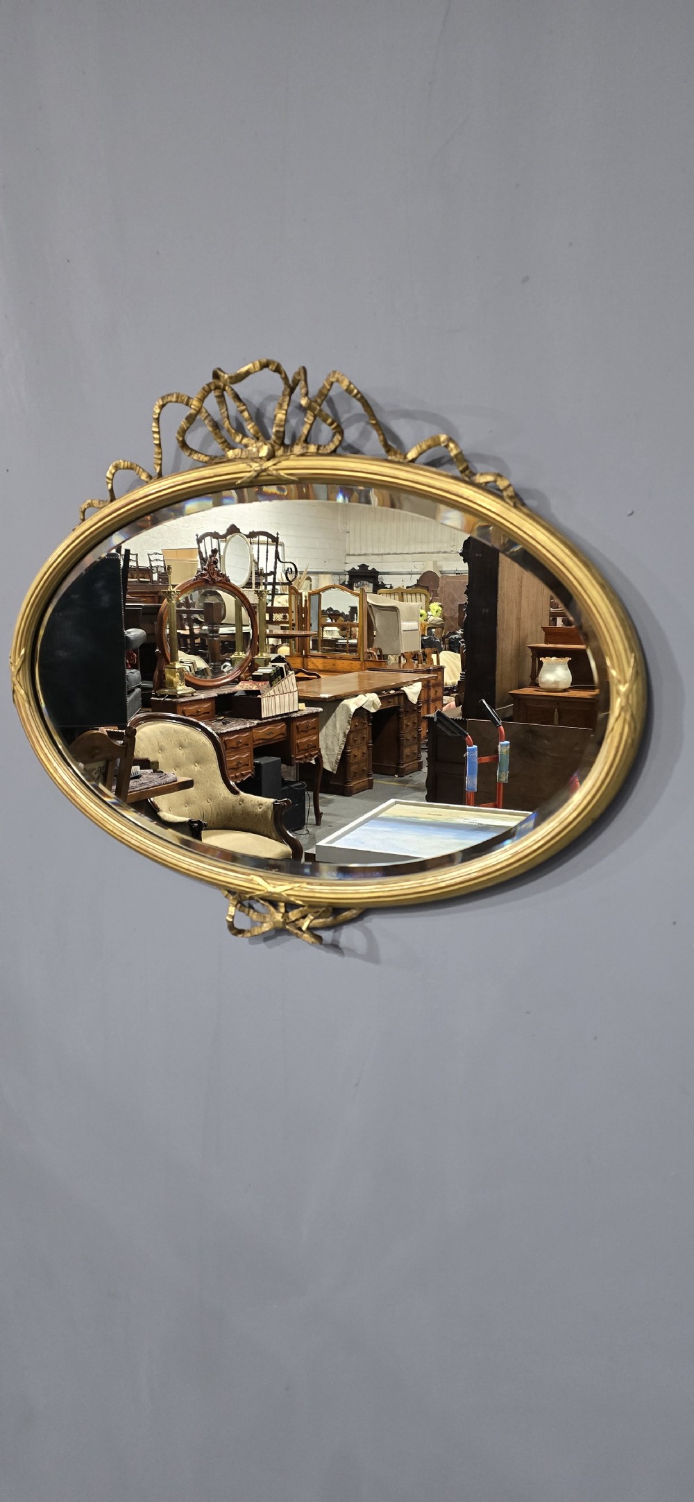 Lovely Early Victorian Oval Gilt Mirror View IX