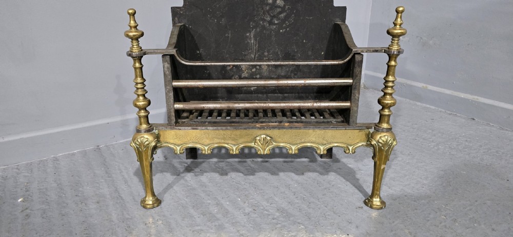 Cast iron Fire Grate View II