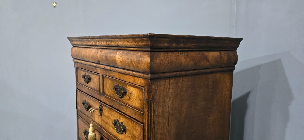 Top Quality Queen Ann Burr Walnut Chest on Stand View VIII