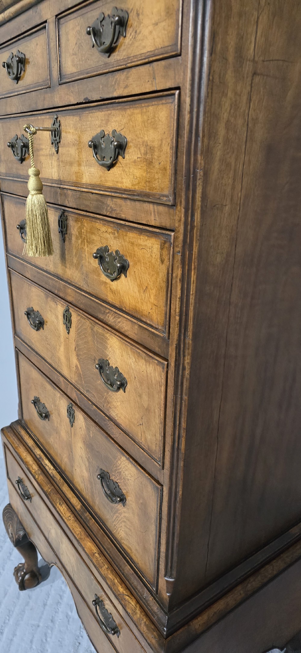 Top Quality Queen Ann Burr Walnut Chest on Stand View XI