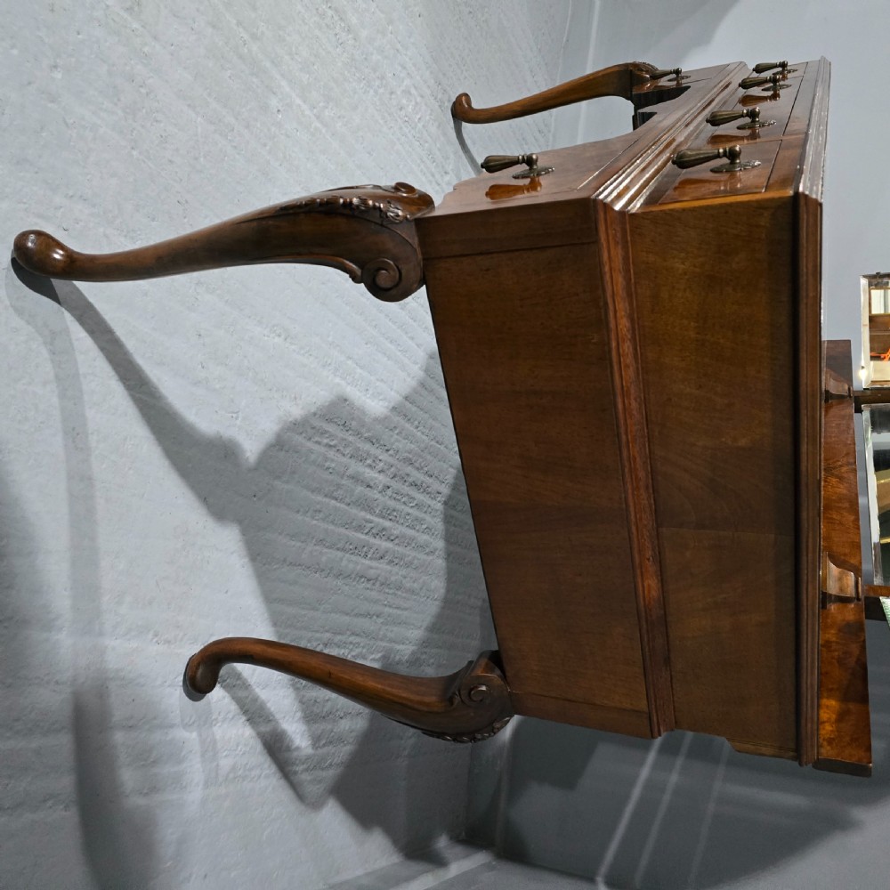 Lovely Quality Burr Walnut Dressing Table View V