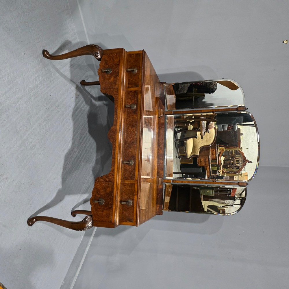 Lovely Quality Burr Walnut Dressing Table View XIII
