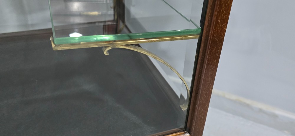 Superb Mahogany Bijouterie Table View XII