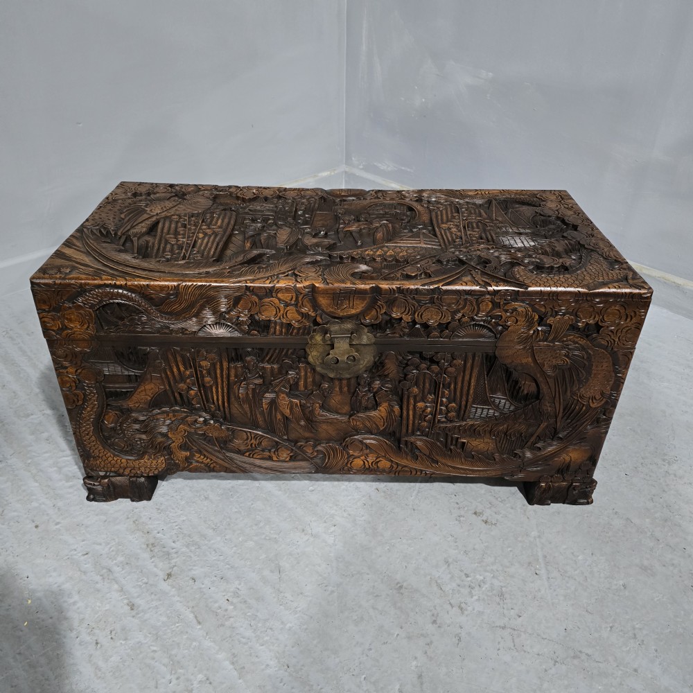 Top Quality Camphor Wood Chest