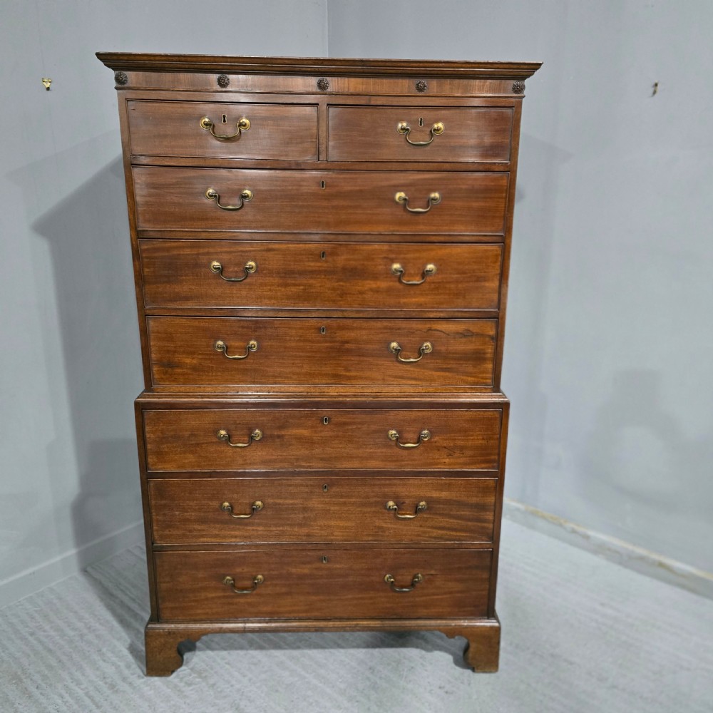 Top Quality Georgian Mahogany Chest on Chest of Drawers