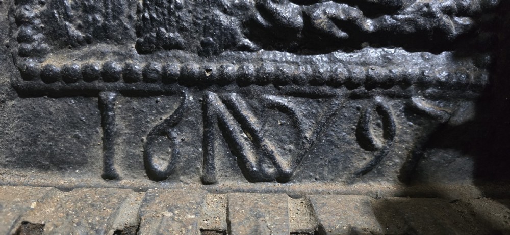 Superb Antique Fire Grate View VII