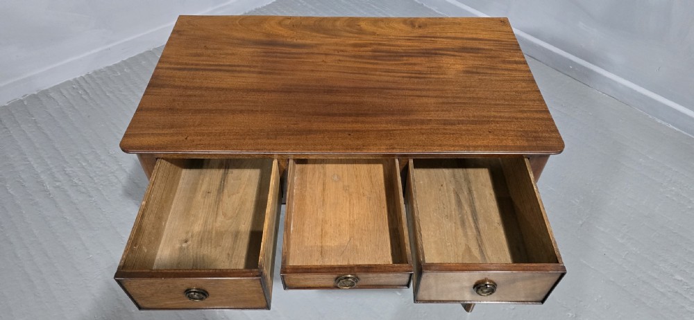 Superb Georgian Mahogany Sidetable View IX