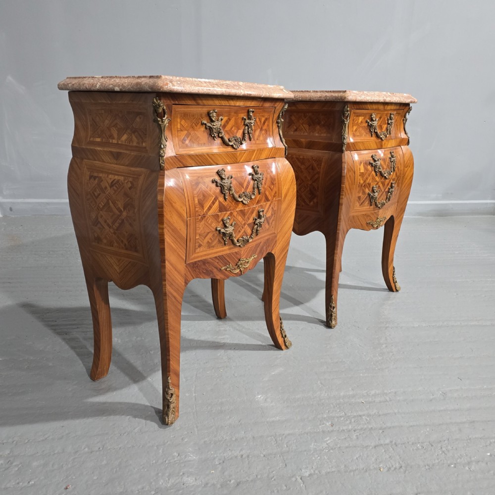 Superb Pair Commode Chests of Drawers View V