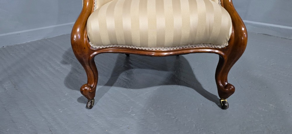 Lovely Victorian Mahogany Armchair View VI