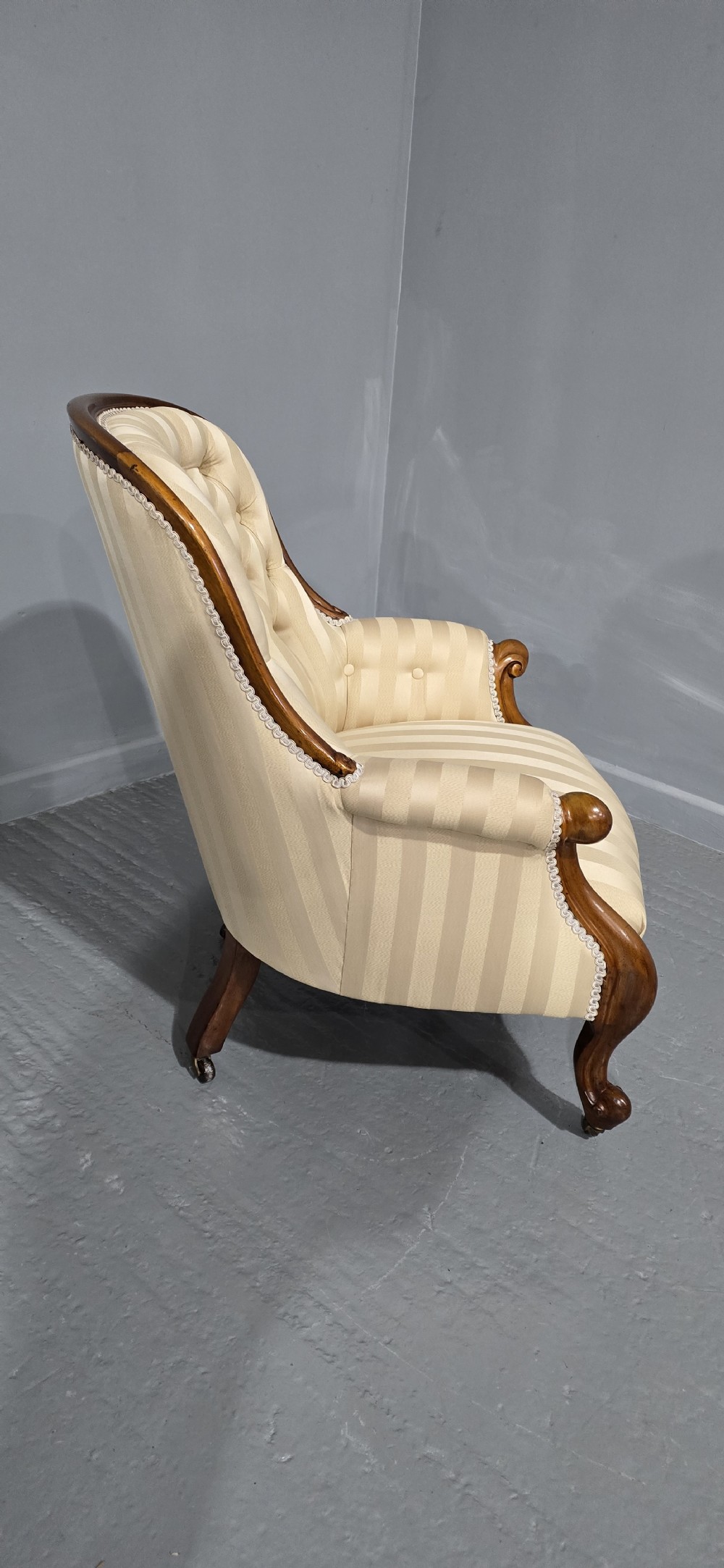 Lovely Victorian Mahogany Armchair View VII