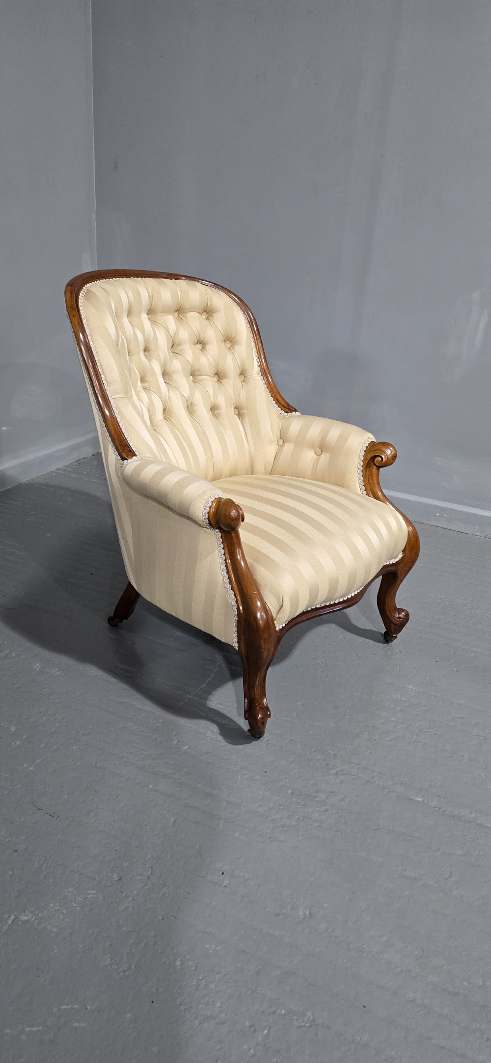 Lovely Victorian Mahogany Armchair View VIII