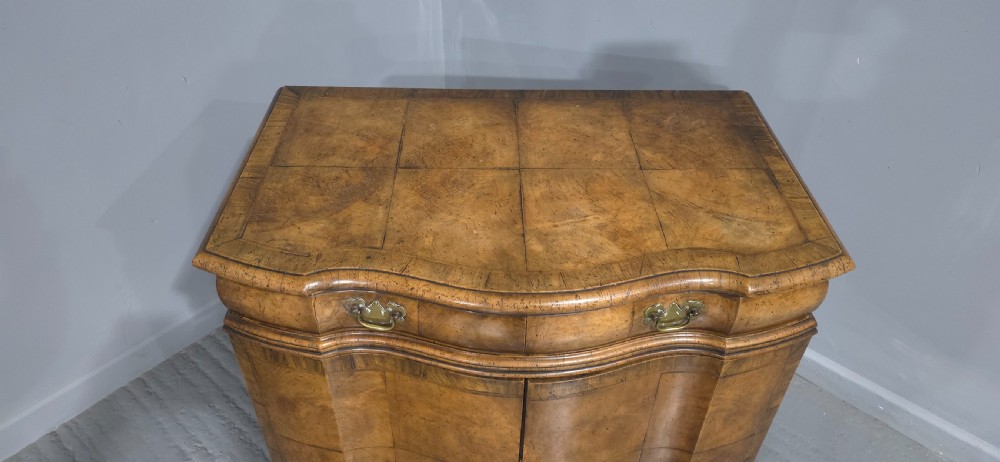 Superb Burr Walnut Commode Side Cabinet View VI