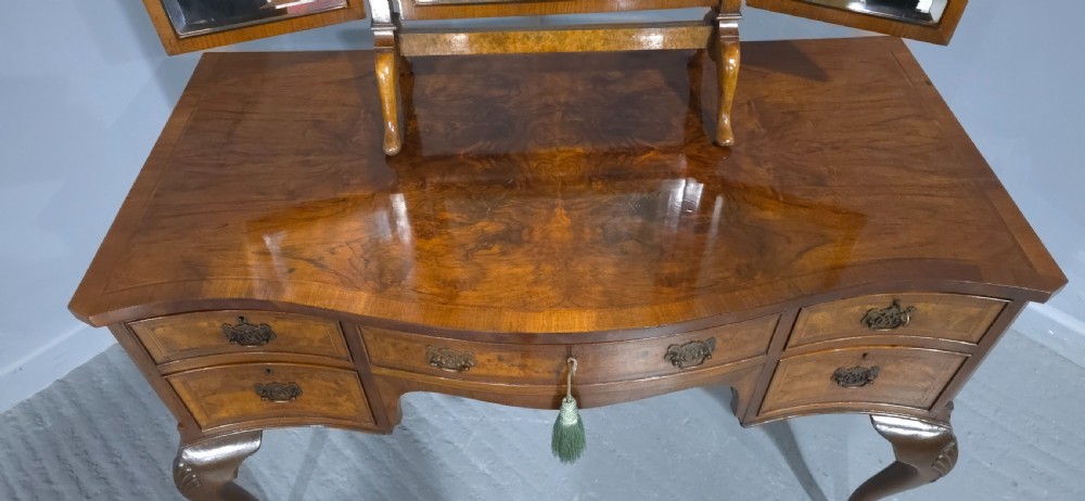 Super Queen Anne Burr Walnut Dressing Table View VII