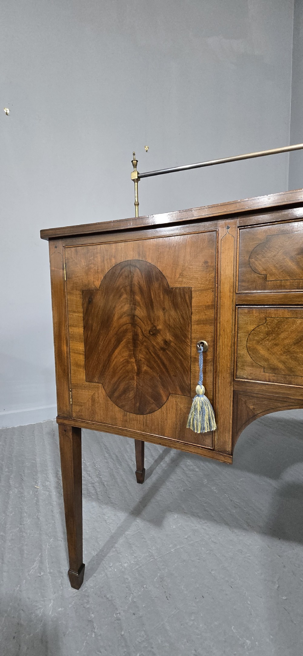 Superb Georgian Mahogany Sideboard View IV