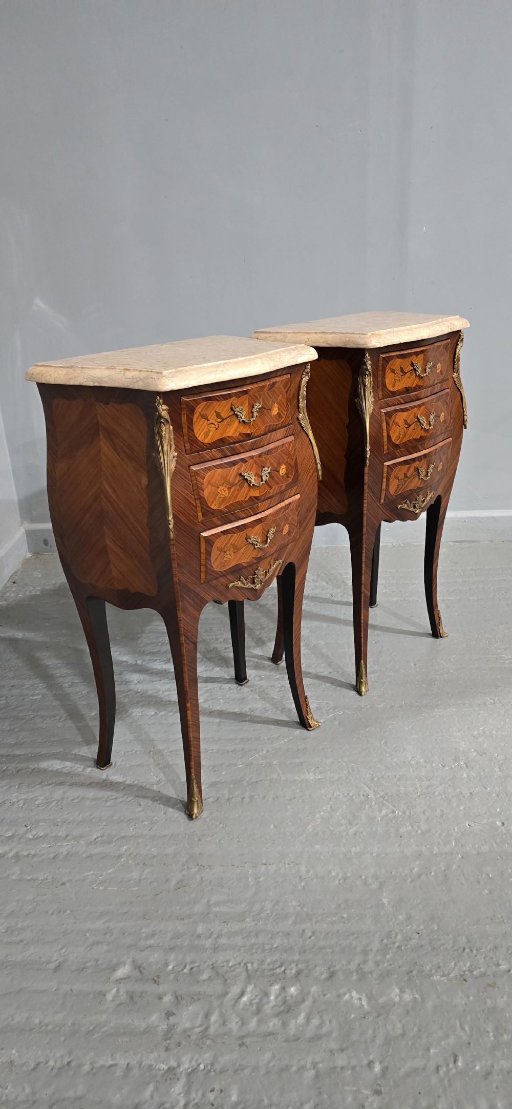 Excellent Quality Pair French Bedside Chests of Drawers View VII