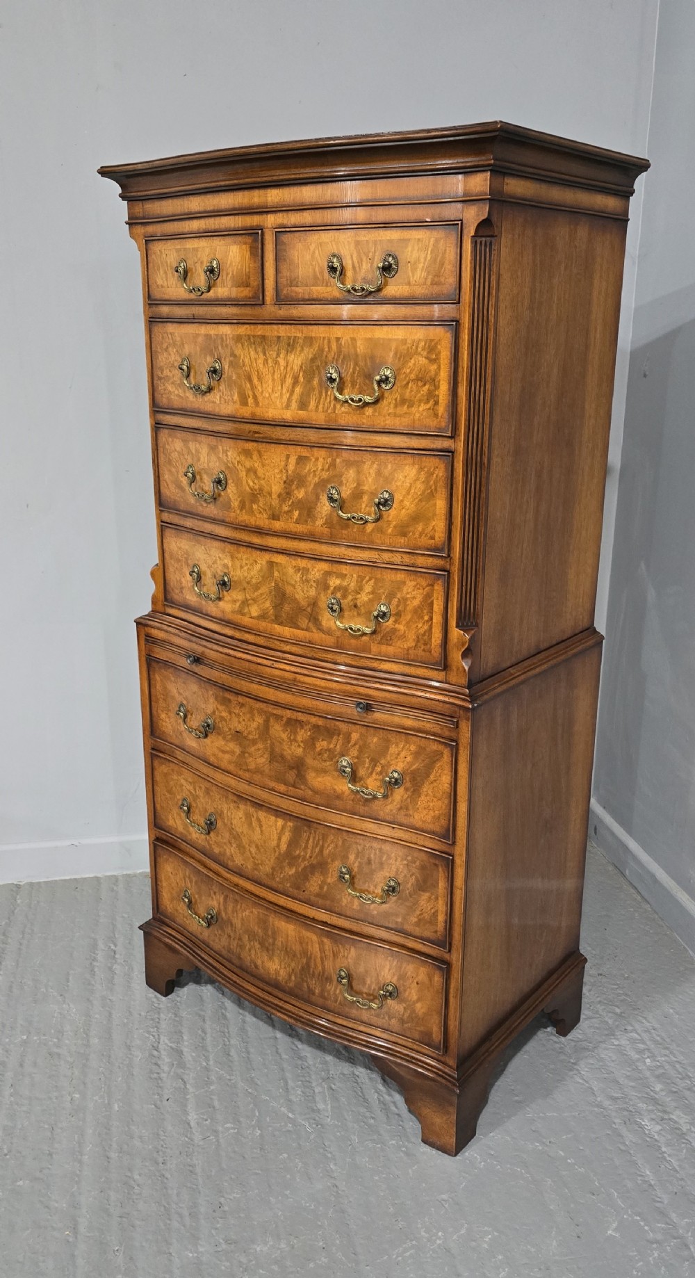 Outstanding Queen Anne Burr Walnut Chest on Chest of Drawers