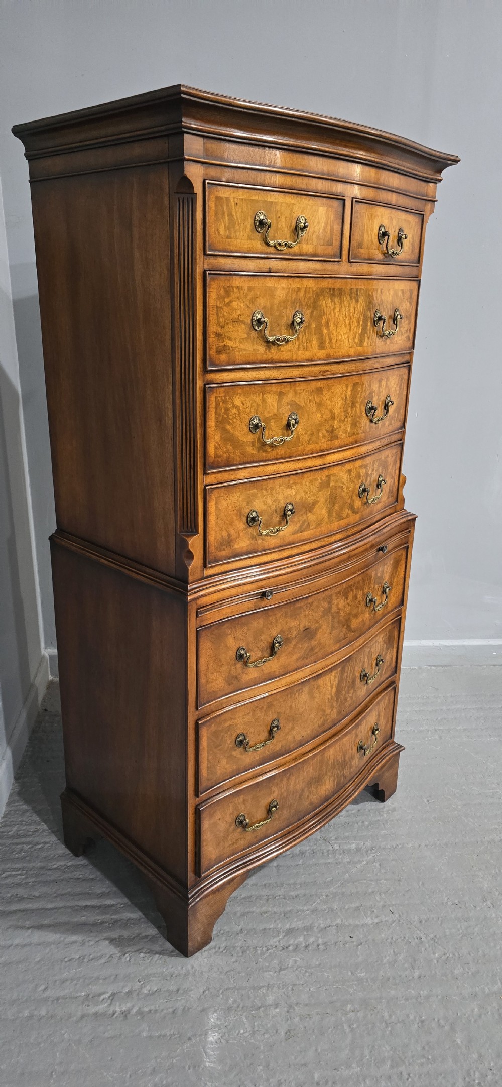 Outstanding Queen Anne Burr Walnut Chest on Chest of Drawers View III