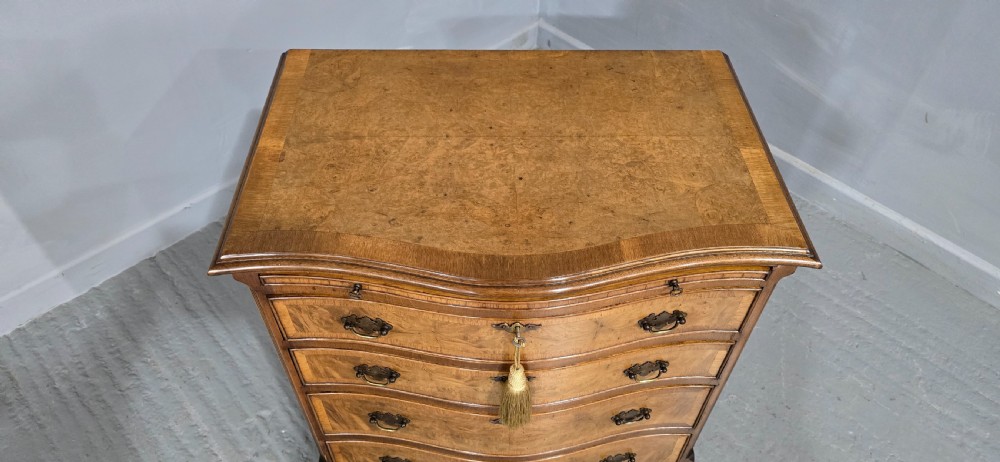 Top Quality Burr Walnut Chest of Drawers View V