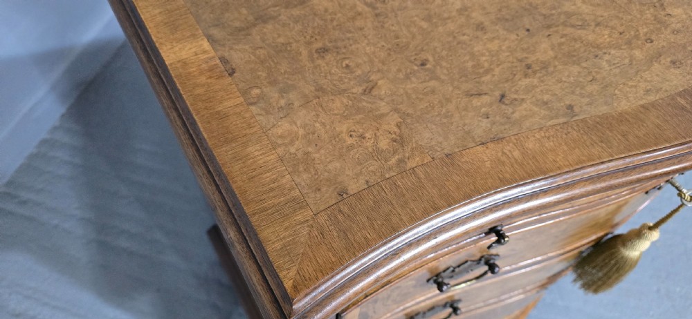 Top Quality Burr Walnut Chest of Drawers View IX