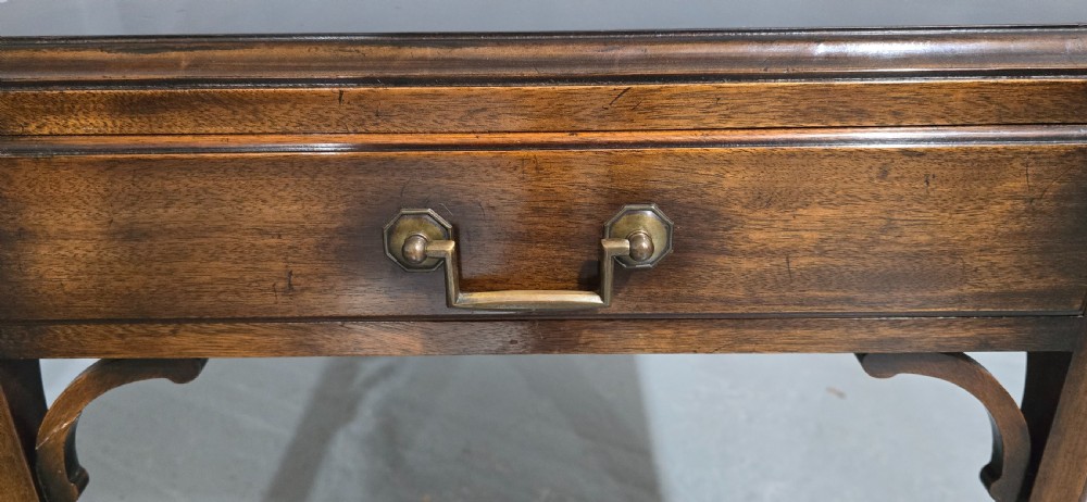 Lovely Pair Chippendale Occasional Lamp Tables View X