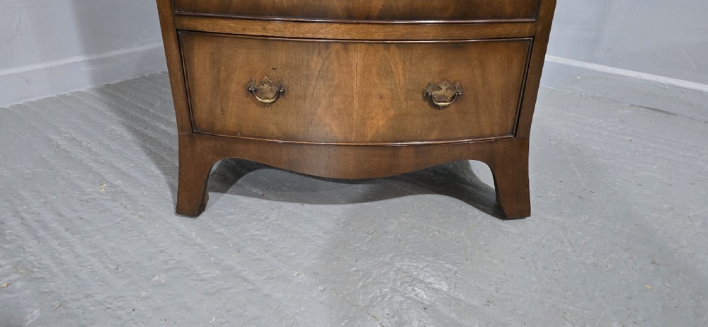 Tall Mahogany Chest of Six Drawers View III