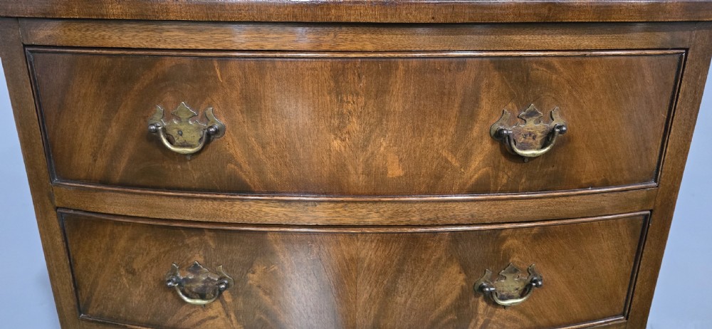 Tall Mahogany Chest of Six Drawers View IV