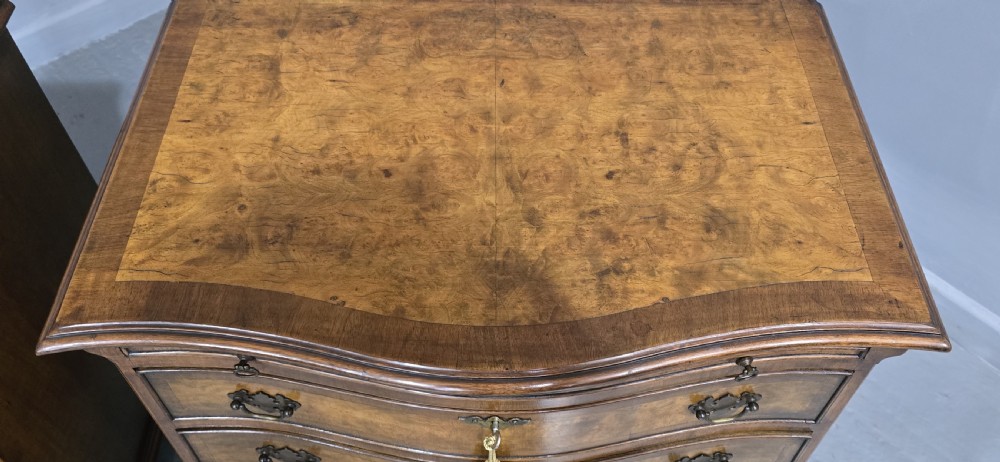 Fantastic Pair Burr Walnut Chests of Drawers View VI