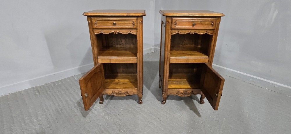 Pair French Bedside Lamp Tables View V