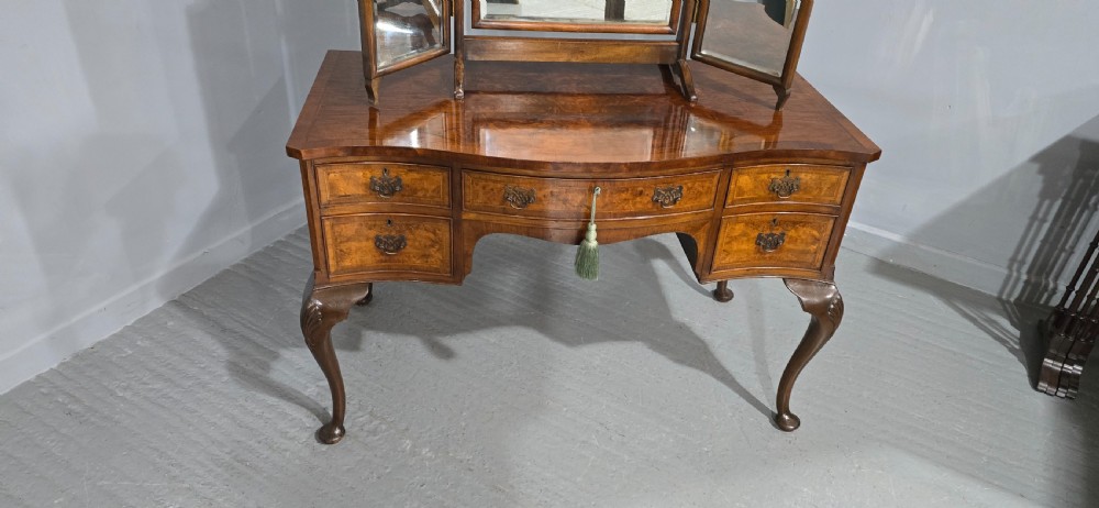 Super Serpentine Burr Walnut Dressing Table View VIII