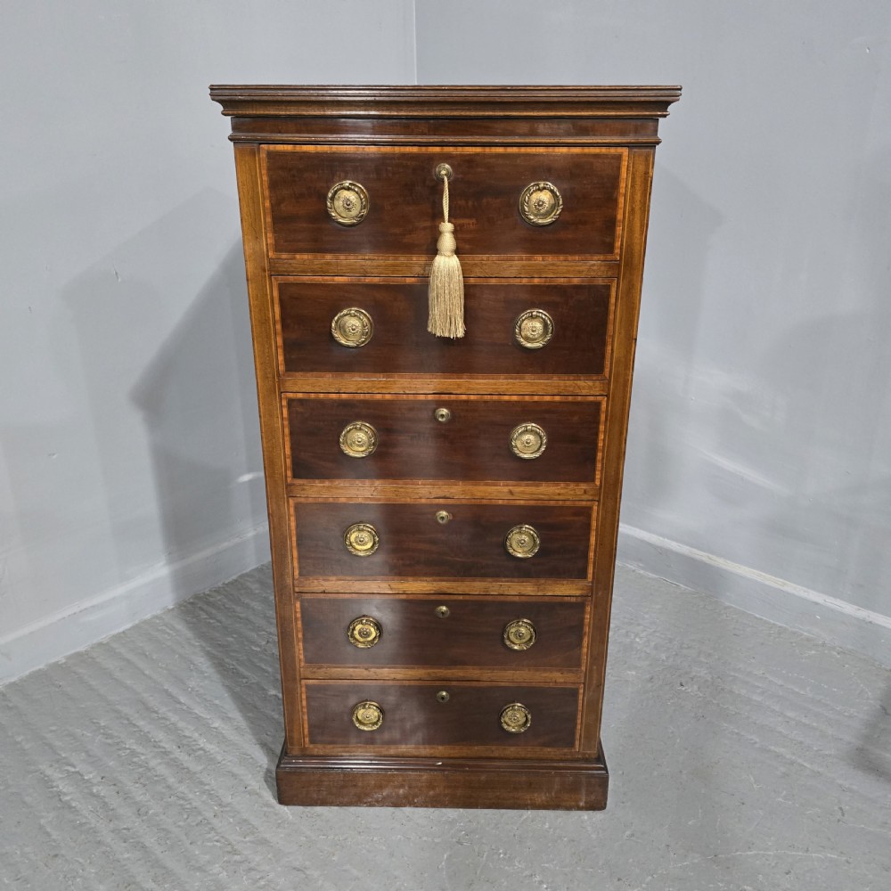 Top Quality Mahogany Inlaid Chest of Small Proportions