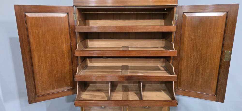 Excellent  Inlaid linen Press View XI