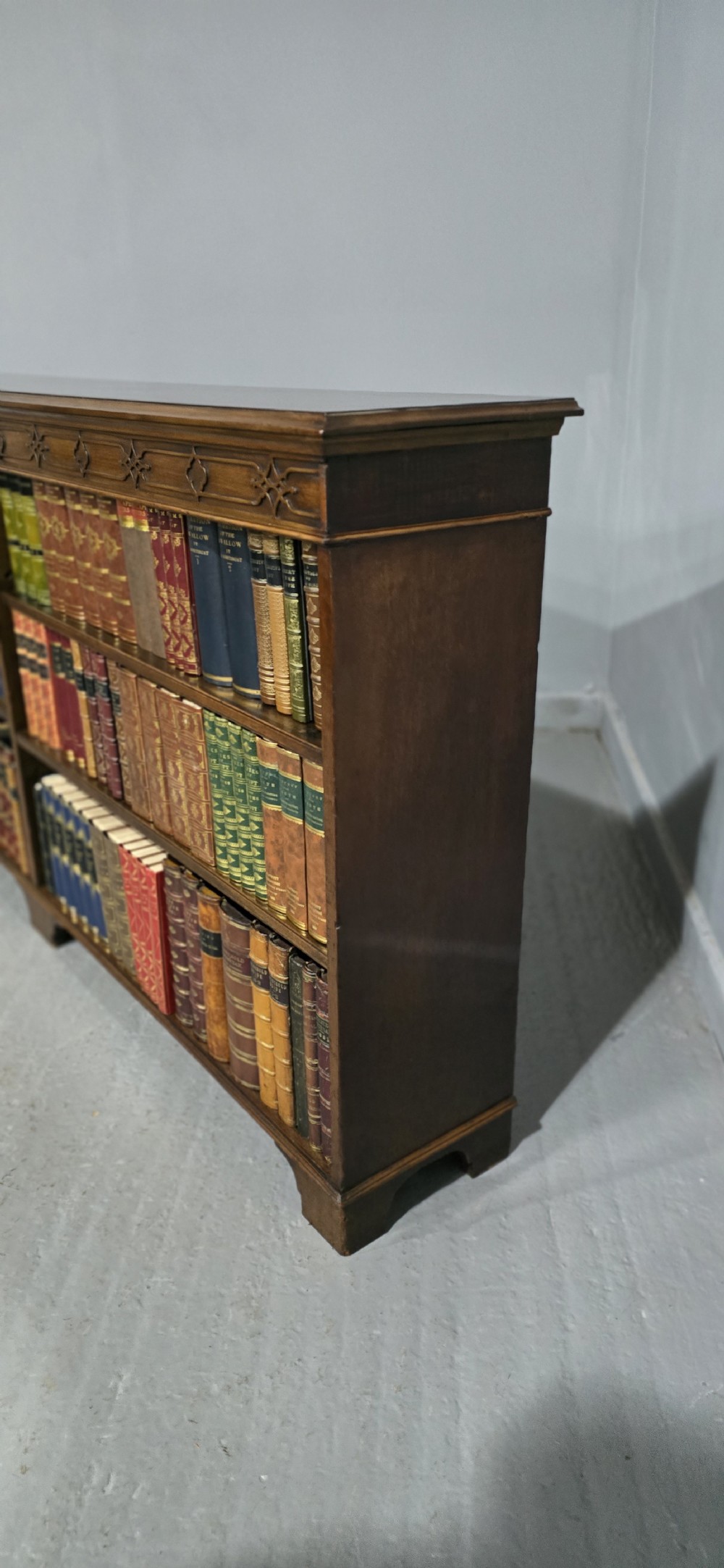 Good Mahogany Low Open Adjustable Bookcase View V