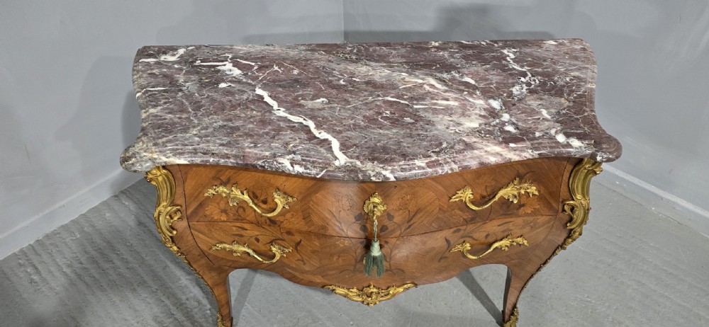 Superb Gilt Mounted Commode Chest of Drawers View IX