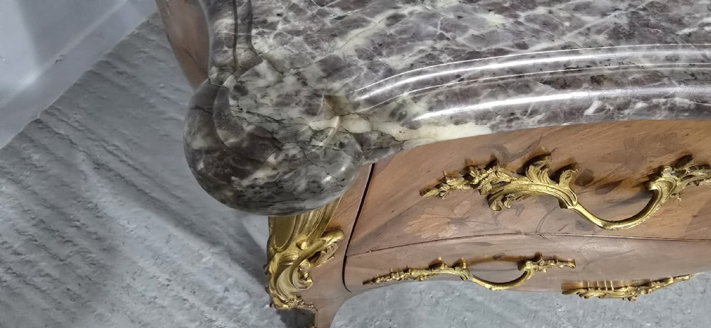 Superb Gilt Mounted Commode Chest of Drawers View X