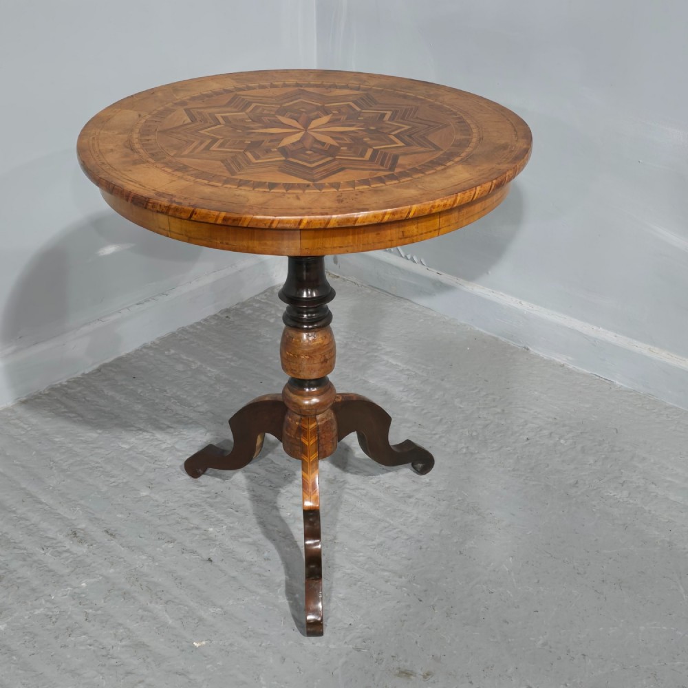 Italian Specimen Table