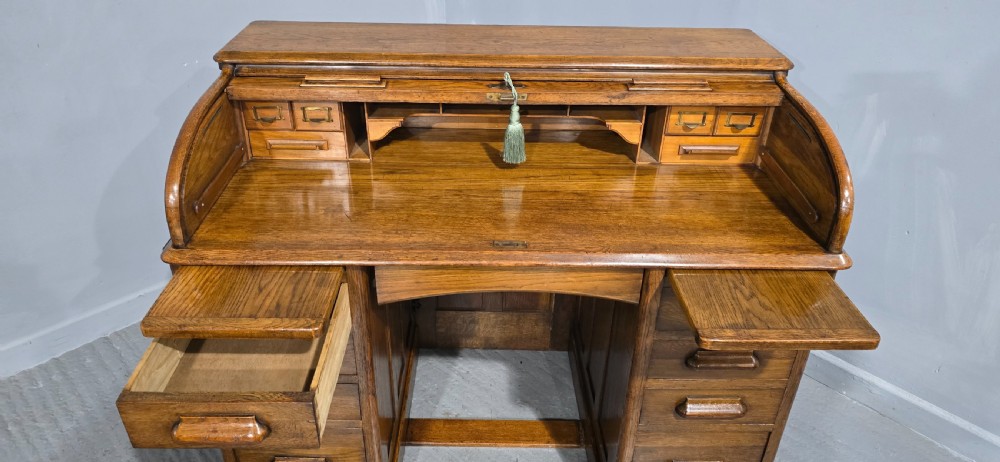 Oak Roll Top and Matching Desk Chair View XVII