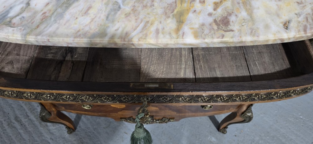 Superb Bombe Inlaid  Walnut Commode Chest of Drawers View X
