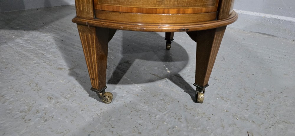 Super Kidney Shaped Mahogany Desk View VII