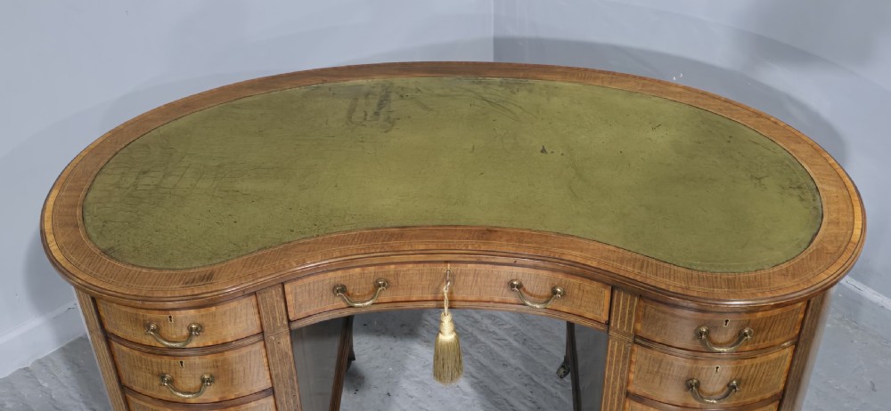 Super Kidney Shaped Mahogany Desk View X