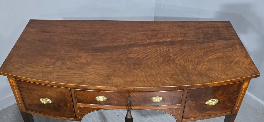 Georgian Mahogany Sideboard of Small Proportions View VIII