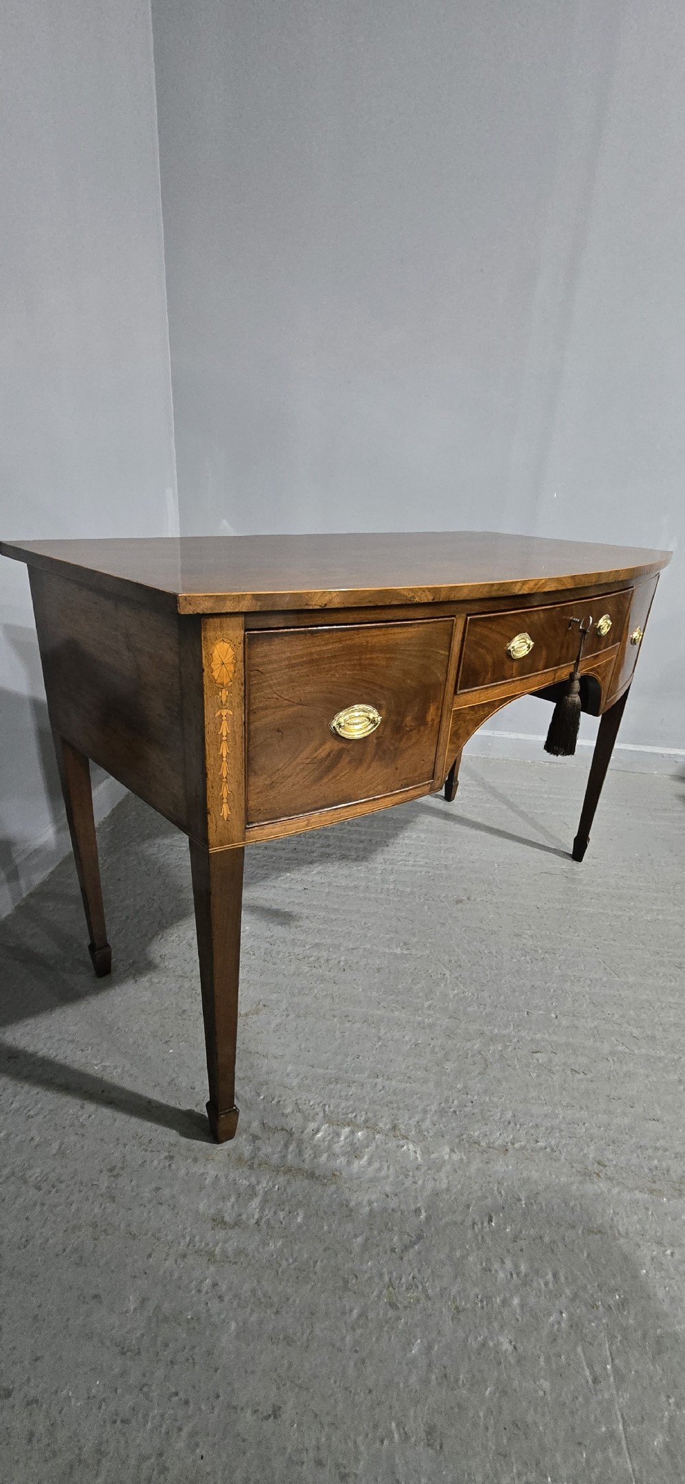 Georgian Mahogany Sideboard of Small Proportions View IX