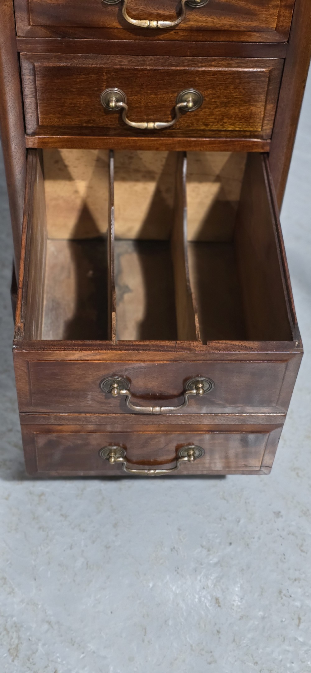 Superb Mahogany Pedestal Desk View XI