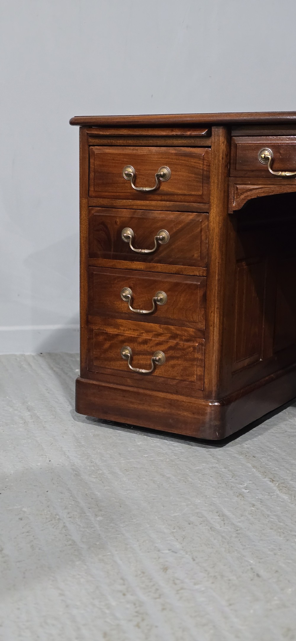 Superb Mahogany Pedestal Desk View XII